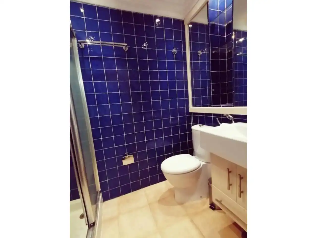 Bany de Apartament en venda en Estepona