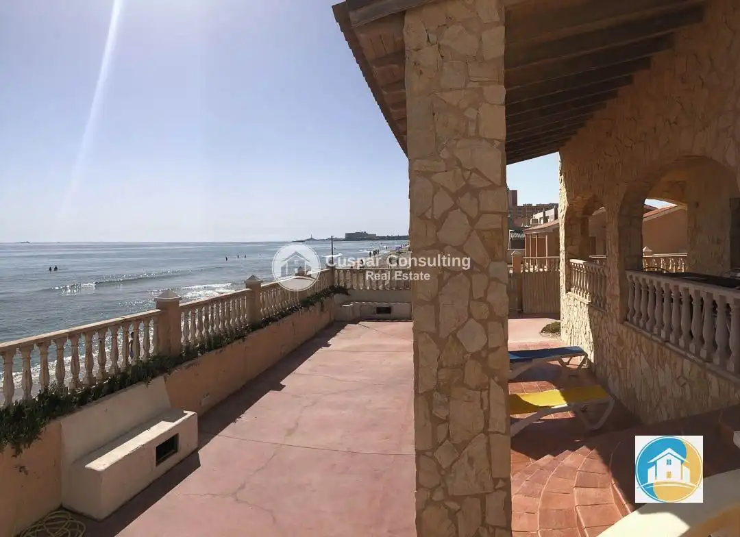 Terrassa de Casa o xalet en venda en La Manga del Mar Menor amb Aire condicionat, Terrassa i Piscina