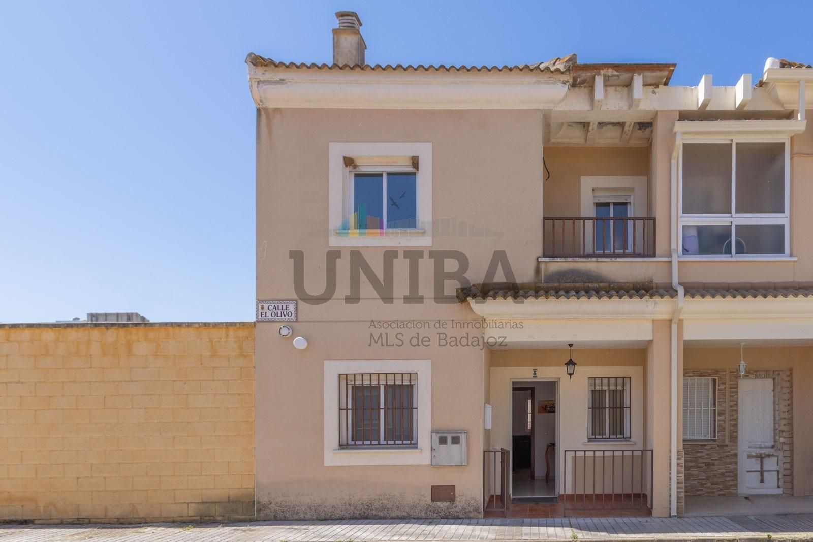 Exterior view of Single-family semi-detached for sale in Guadiana  with Air Conditioner and Balcony