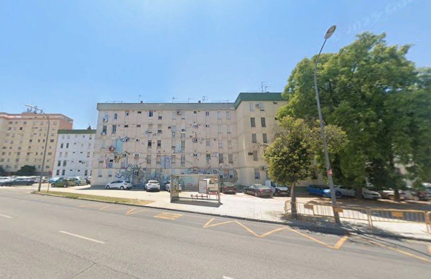 Exterior view of Flat for sale in  Sevilla Capital  with Air Conditioner