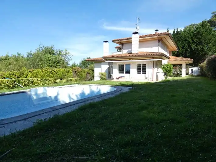 Exterior view of Houses for sale in Mungia  with Heating, Private garden and Terrace