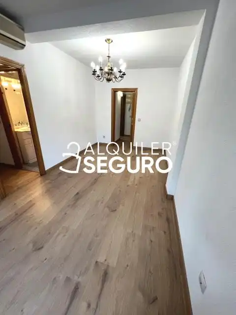 Bedroom of Flat for rent in Getafe  with Air Conditioner, Heating and Terrace