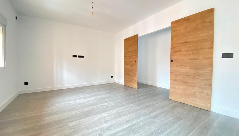 Photo 1 of Flat for sale in Calle Navaconcejo, Miralvalle - Av. Virgen del Puerto - La Data, Cáceres