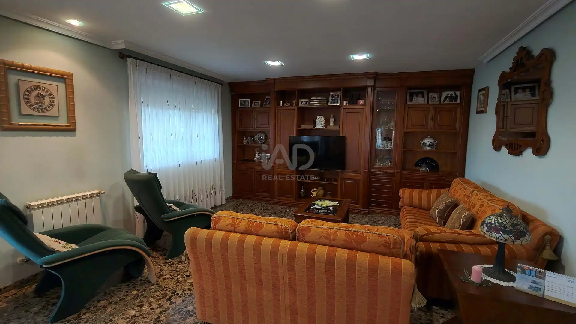 Sala d'estar de Casa o xalet en venda en Castellón de la Plana / Castelló de la Plana amb Calefacció, Terrassa i Piscina