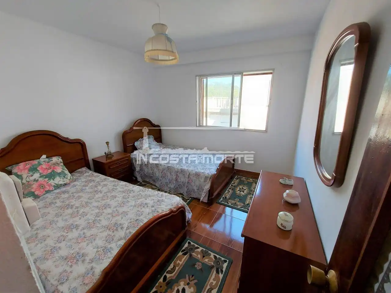 Habitación de Casa adosada en venta en Camariñas con Trastero y Amueblado