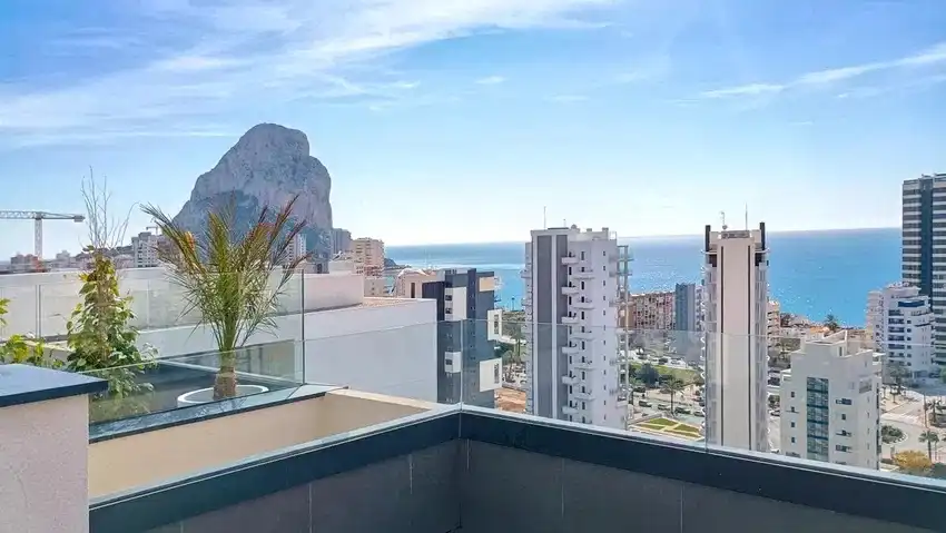 Apartamento con piscina en venta en Marisol Park - Ortembach - Los Almendros