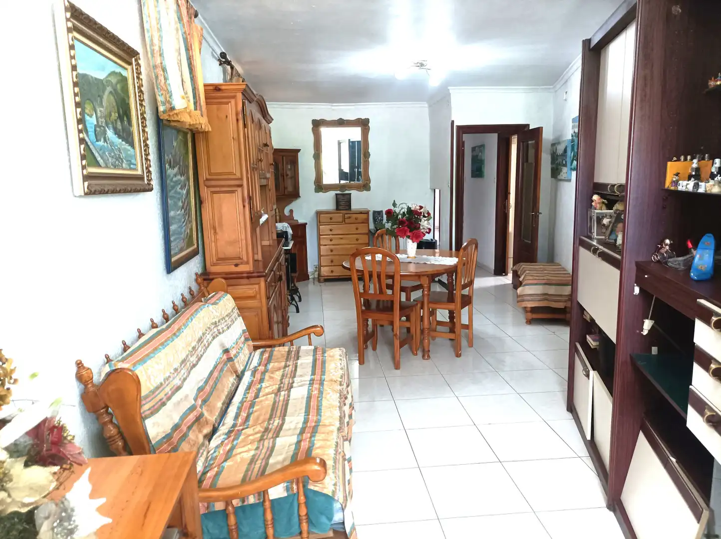 Sala d'estar de Casa o xalet en venda en Torrelavega  amb Terrassa i Traster