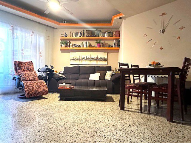 Living room of Flat for sale in Sant Boi de Llobregat  with Air Conditioner, Heating and Terrace