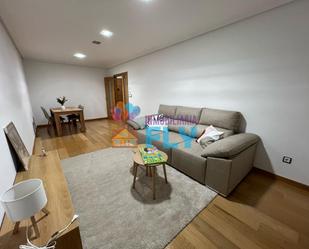 Living room of Apartment to rent in Ourense Capital   with Heating, Parquet flooring and Storage room