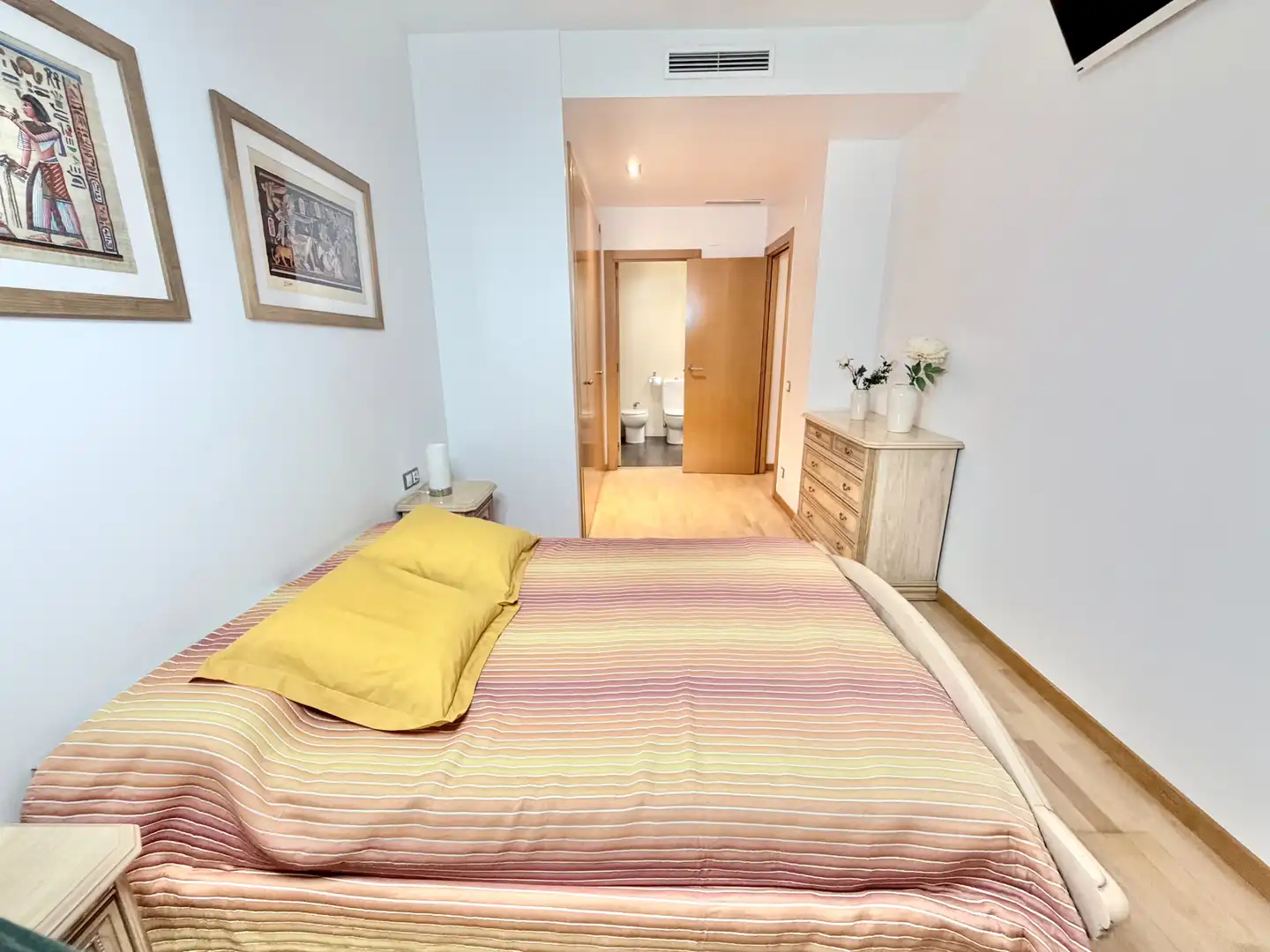 Bedroom of Ground floor for sale in Badalona  with Air Conditioner, Heating and Private garden