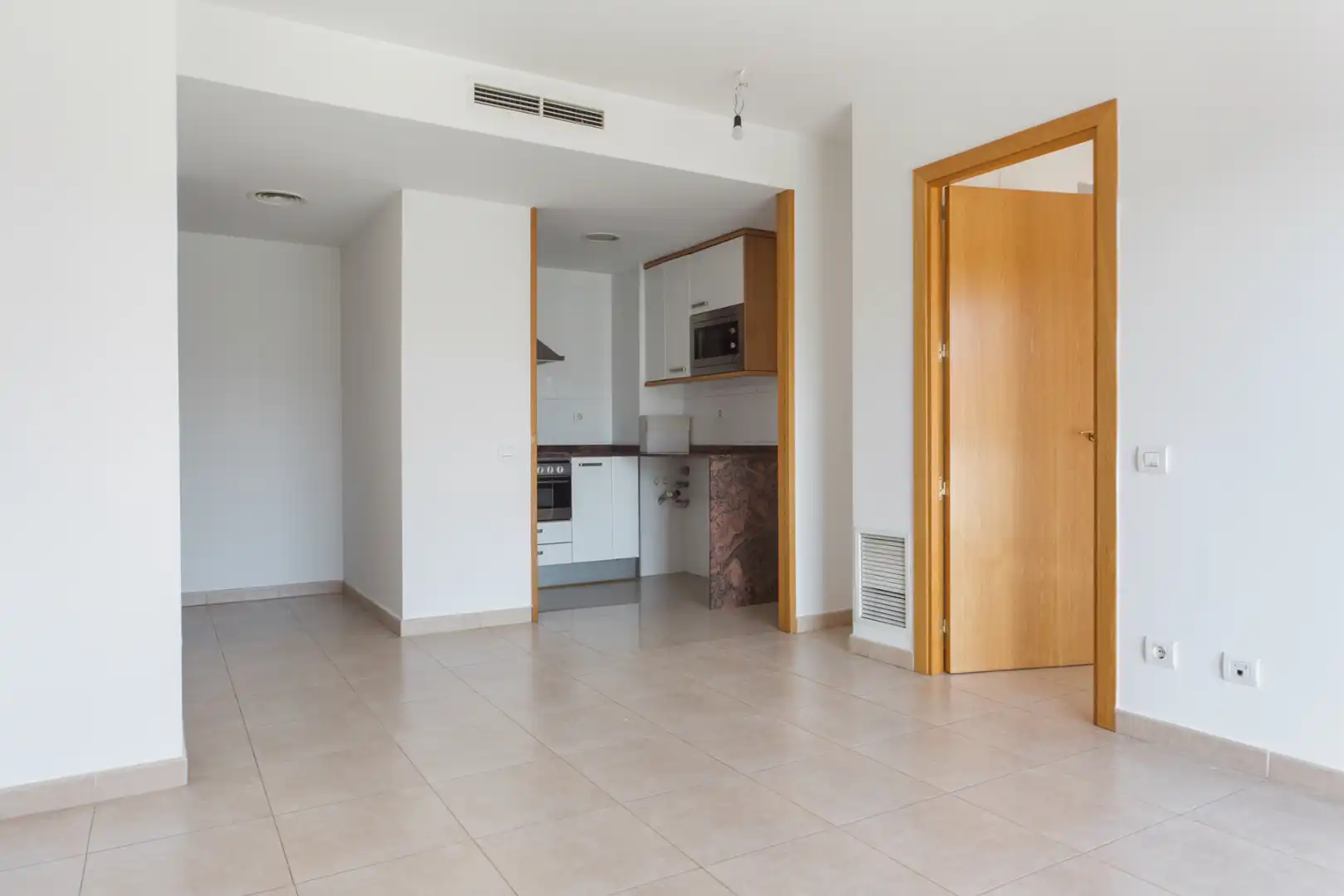 Piso con ascensor en venta en Carrer Frederic Mompou 26, imagen 3