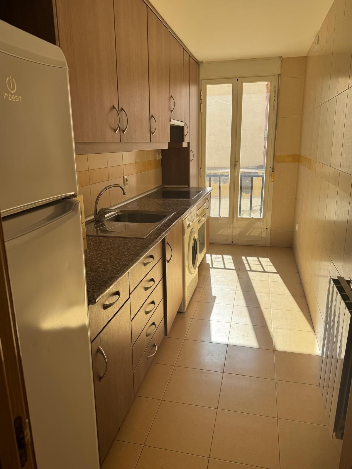 Kitchen of Flat to rent in Aranjuez  with Air Conditioner and Heating