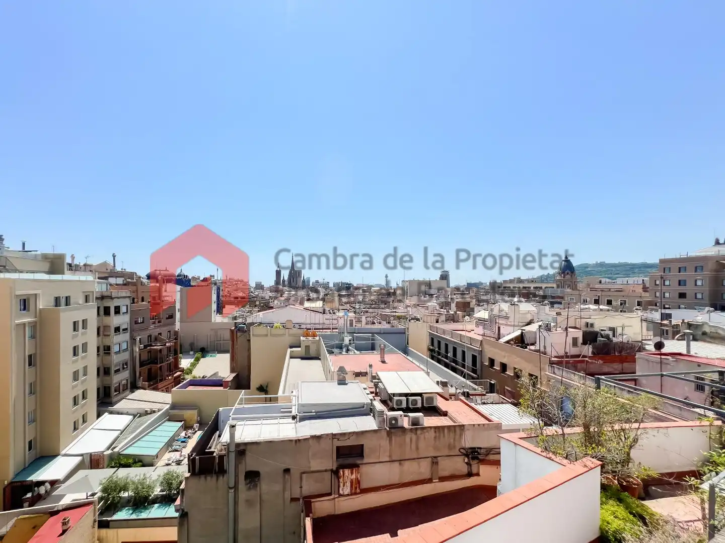 Vista exterior de Ático en venta en Barcelona con Parquet, Terraza y Balcón