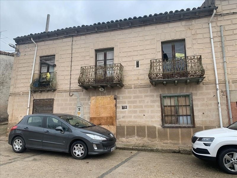 Casa adosada en venda a ESTEBAN MARTÍN SICILIA, Pampliega