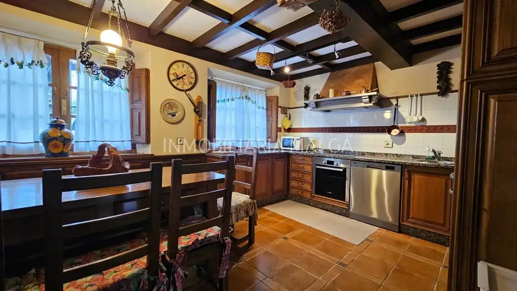 Cocina de Casa o chalet en venta en Colunga con Calefacción, Jardín privado y Parquet