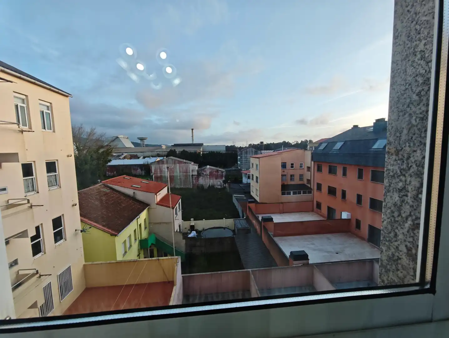 Vista exterior de Piso en venta en Narón con Calefacción, Parquet y Trastero