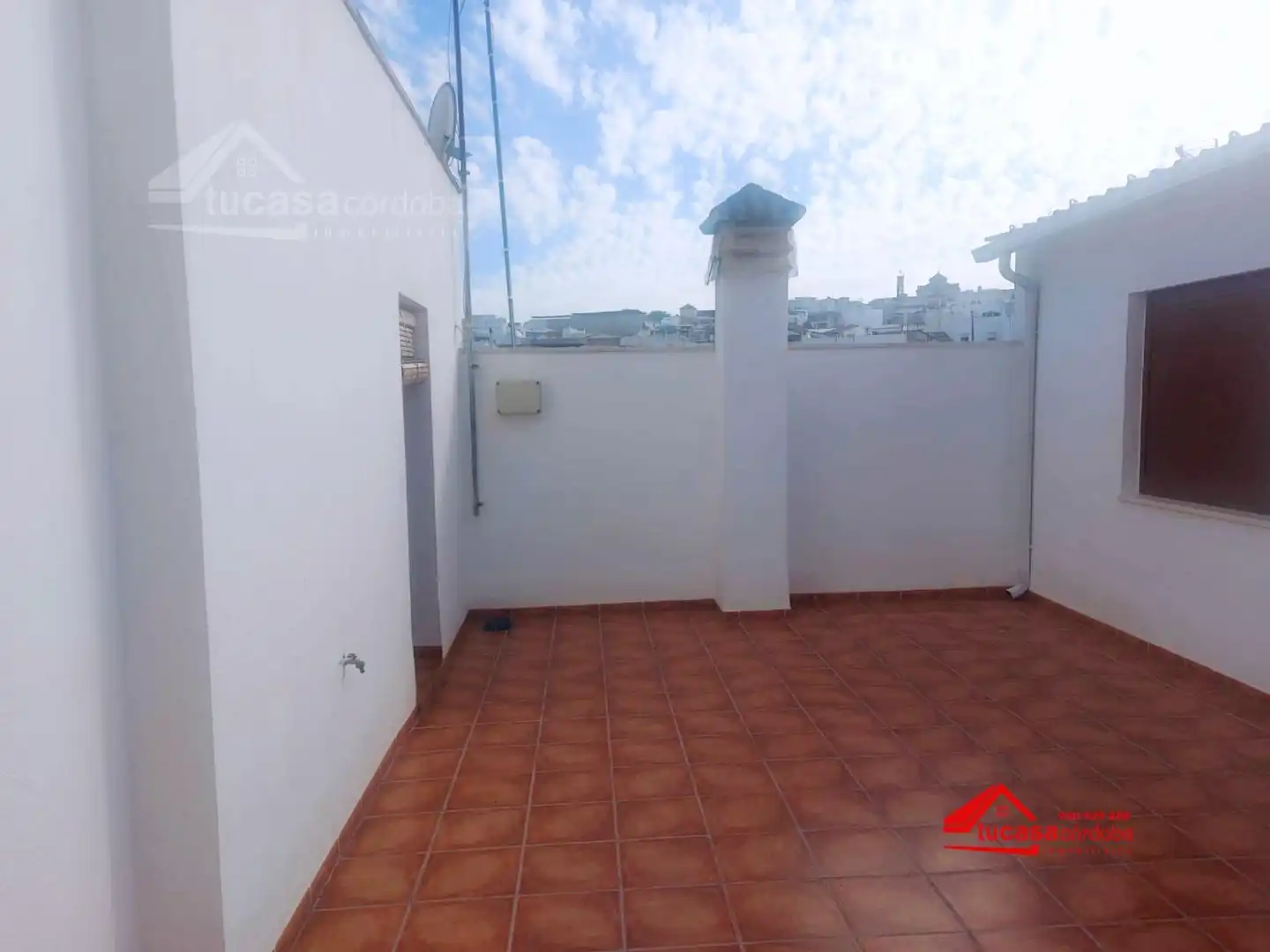 Terrace of Duplexes for sale in El Carpio  with Air Conditioner and Furnished