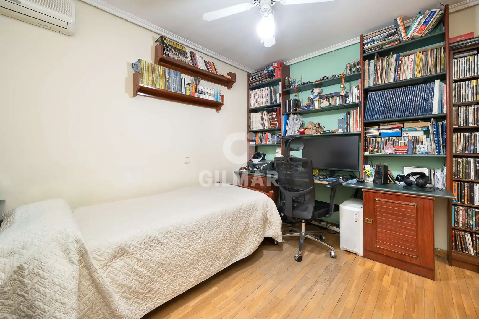 Bedroom of Detached homes for sale in Madrid  with Heating, Private garden and Swimming Pool
