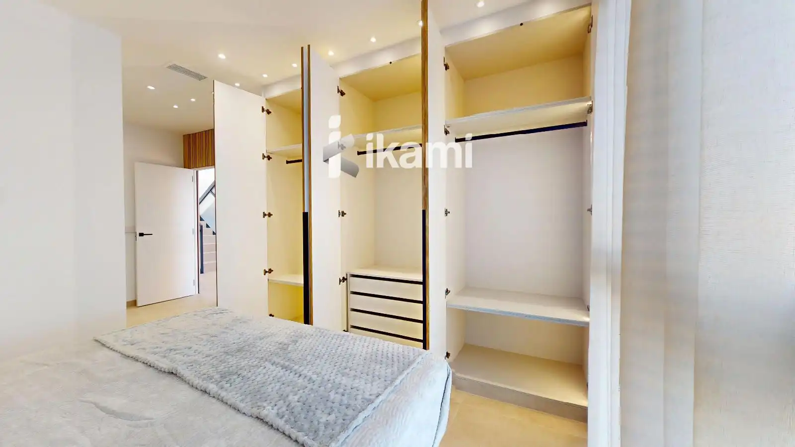 Bedroom of Houses for sale in Finestrat  with Air Conditioner, Heating and Swimming Pool