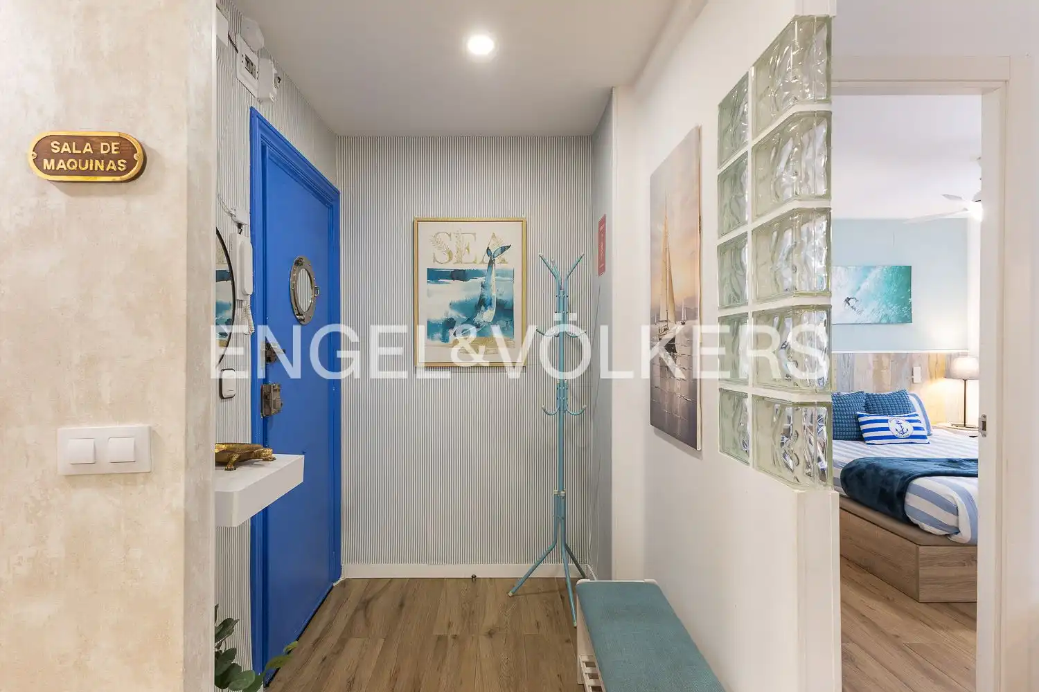 Flat for sale in Valencia  with Air Conditioner, Heating and Parquet flooring