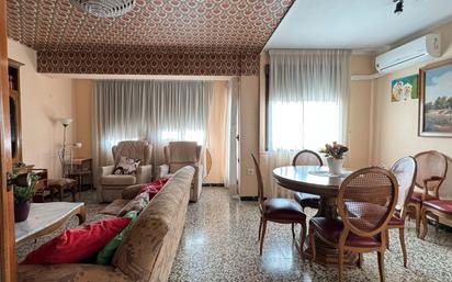 Sala d'estar de Pis en venda en Castellón de la Plana / Castelló de la Plana amb Aire condicionat, Calefacció i Moblat