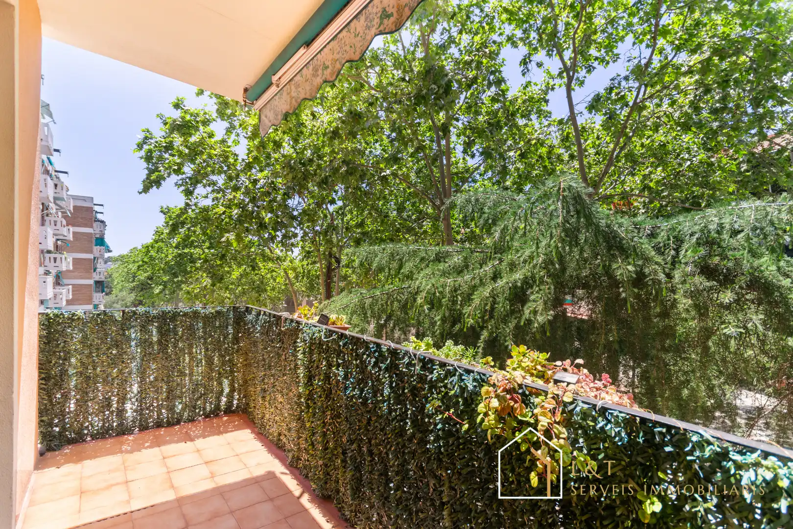 Terraza de Piso en venta en  Barcelona Capital con Calefacción, Horno y Balcón