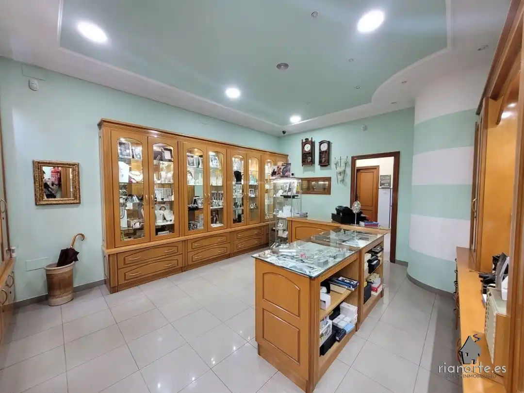 Local commercial à vendre à La Felguera, imagen 3