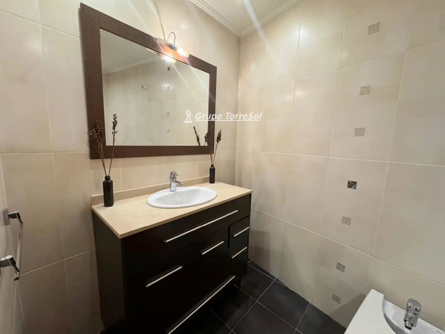 Baño de Piso en venta en Elche / Elx con Aire acondicionado, Calefacción y Terraza