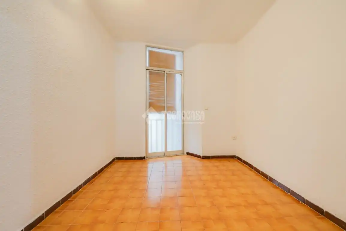 Schlafzimmer von Wohnung zum Verkauf in Barcelona mit Balkon
