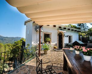 Terrassa de Finca rústica en venda en Puigpunyent amb Aire condicionat, Terrassa i Piscina