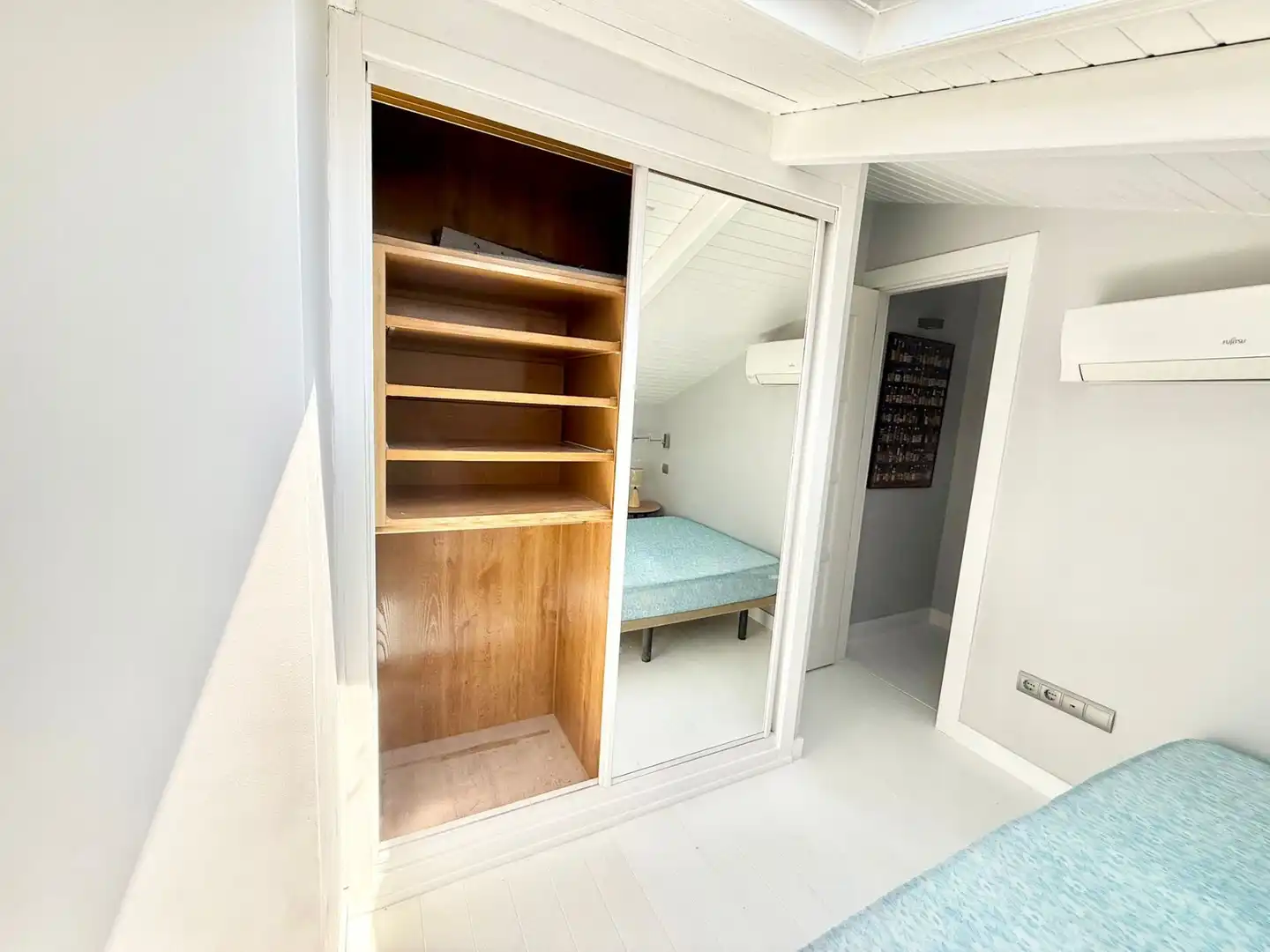 Bedroom of Duplexes for rent in Madrid  with Air Conditioner, Heating and Furnished