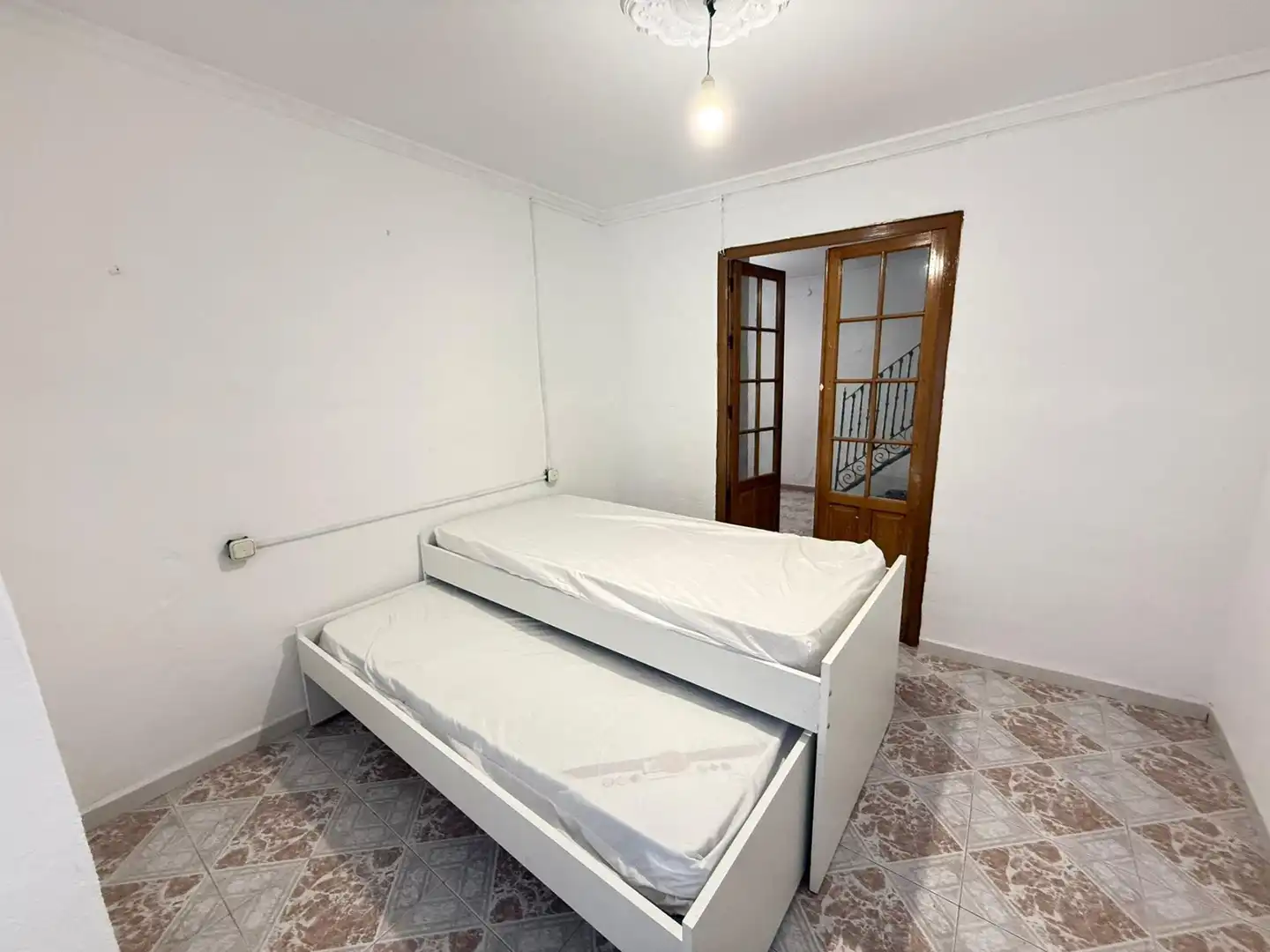Habitación de Casa o chalet en venta en Alameda con Trastero, Amueblado y Balcón