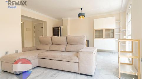 Foto 2 de Piso de alquiler en Avenida Rosaleda, La Goleta - San Felipe Neri, Málaga Capital