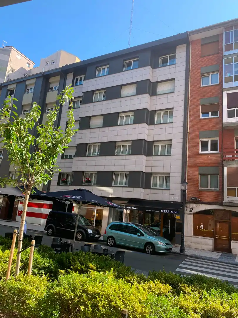 Piso con ascensor en venta en Calle Ezcurdia 148
