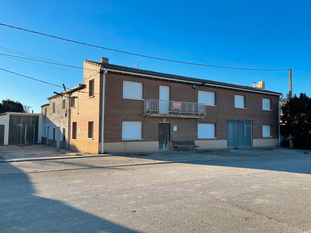 Casa-chalet en Venta en Calle Samboal en Villabáñez