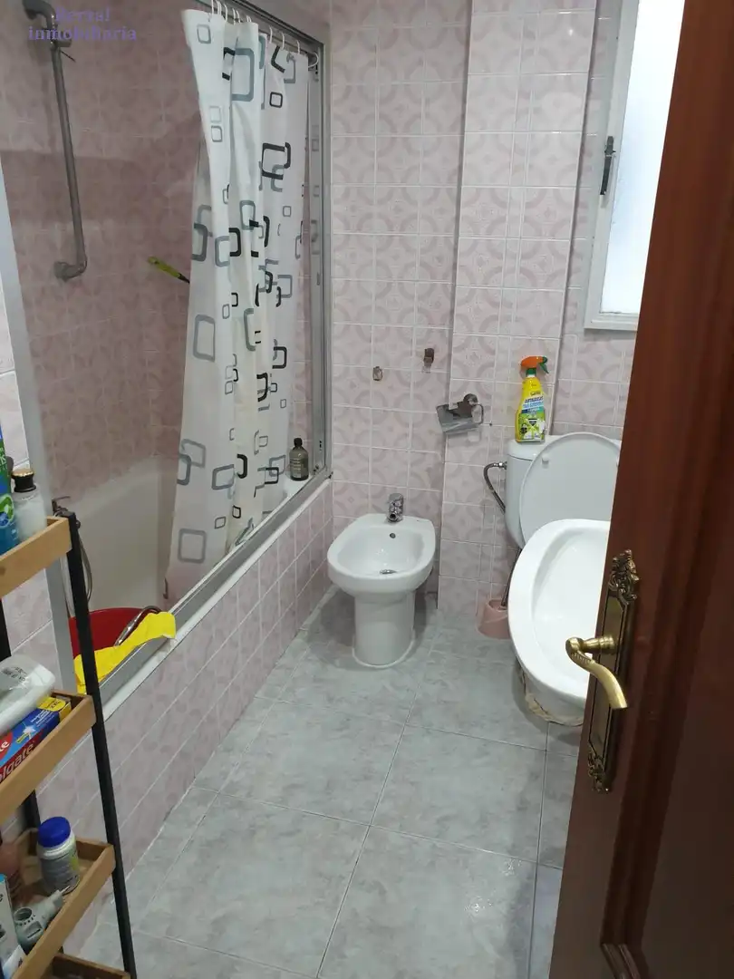 Baño de Piso en venta en  Logroño con Calefacción y Terraza
