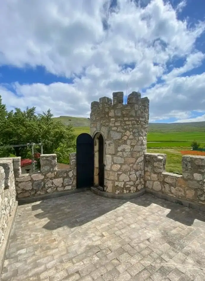 Vista exterior de Casa o chalet en venta en Merindad de Río Ubierna con Jardín privado
