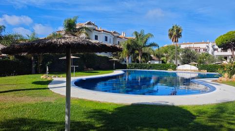 Foto 3 de Apartamento en venta en La Barrosa, Cádiz