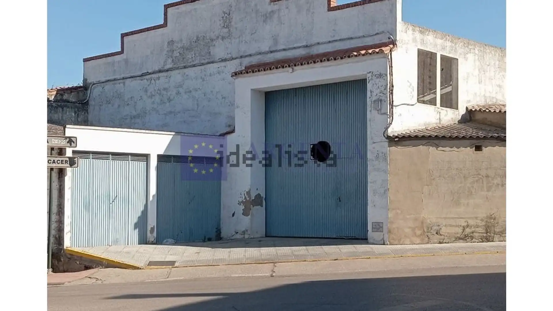 Vista exterior de Nave industrial en venta en Casar de Cáceres