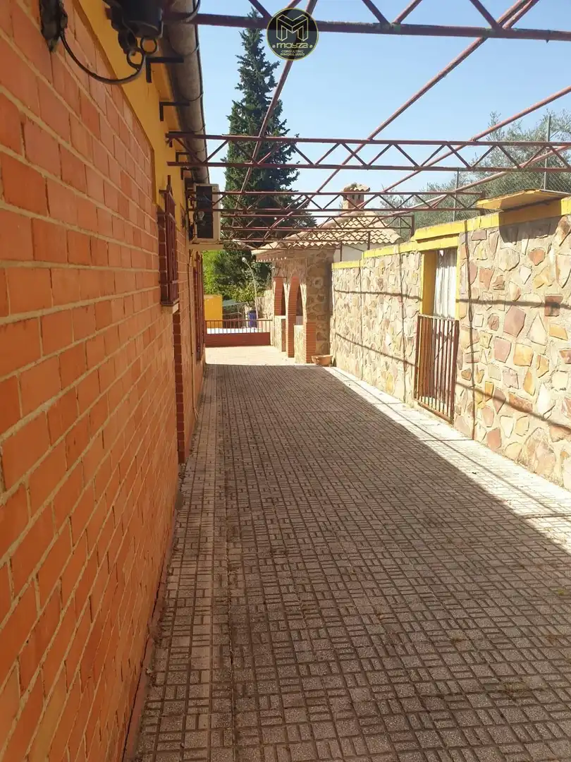 Casa o xalet en venda en Andújar amb Aire condicionat, Calefacció i Piscina