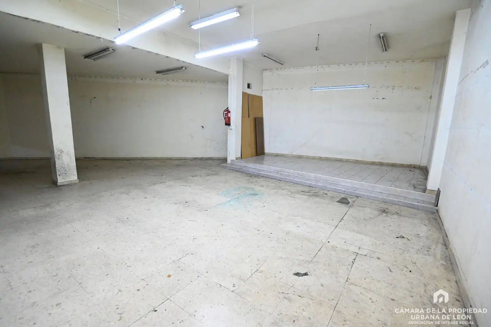 Local comercial en venda a MURILLO, imagen 12