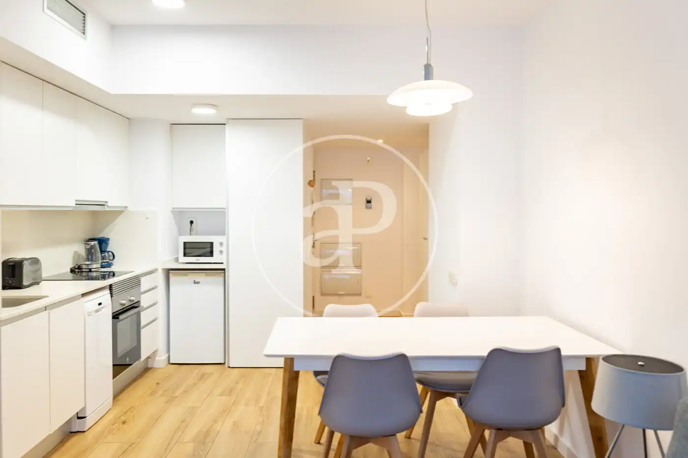 Kitchen of Flat for sale in Barcelona  with Air Conditioner, Heating and Community pool