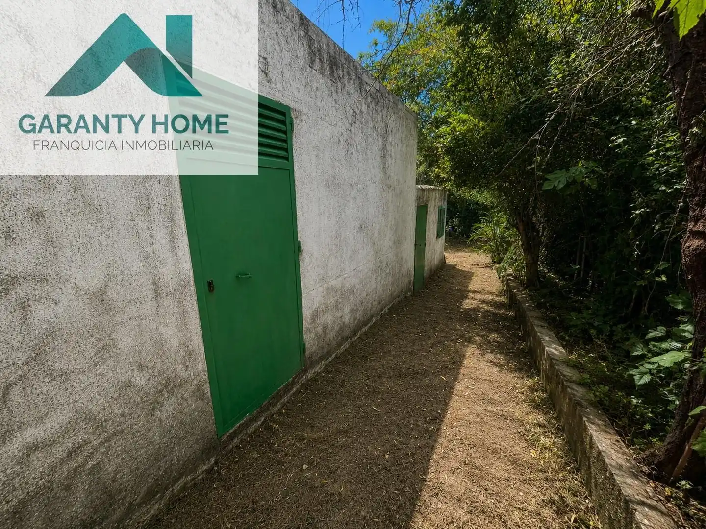 Vista exterior de Casa o chalet en venta en Martos con Jardín privado, Trastero y Piscina