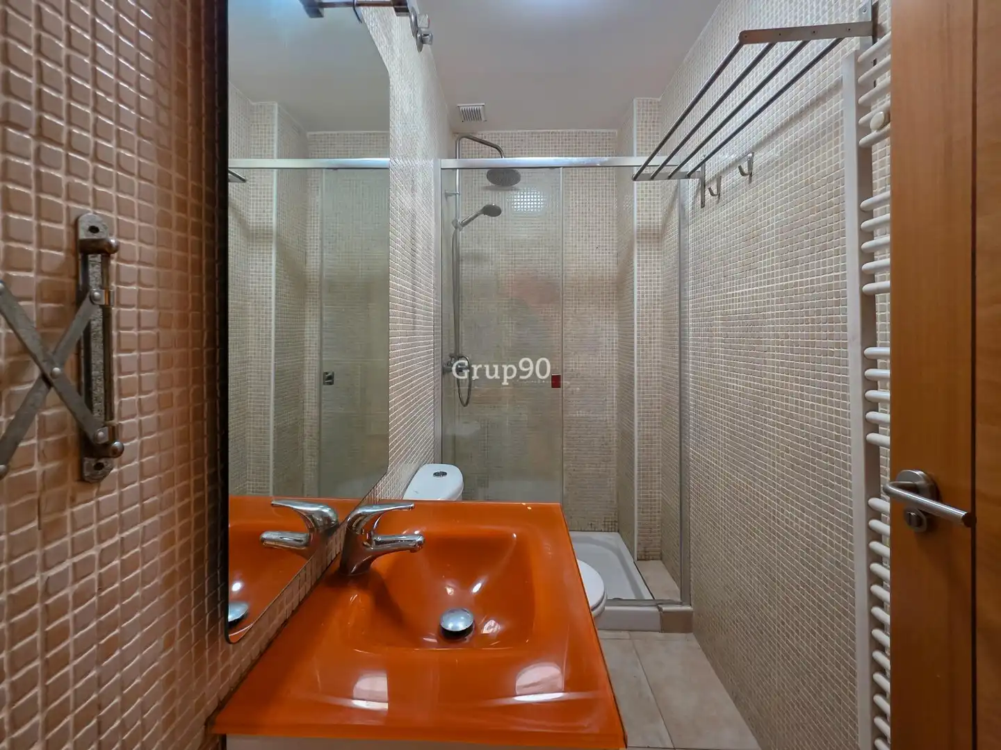 Badezimmer von Wohnungen zum Verkauf in Lleida mit Klimaanlage, Heizung und Balkon