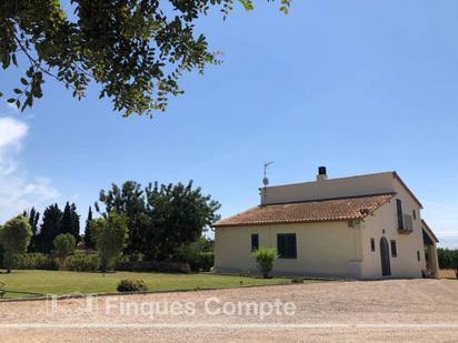 Vista exterior de Finca rústica en venda en Roda de Berà amb Aire condicionat, Jardí privat i Moblat