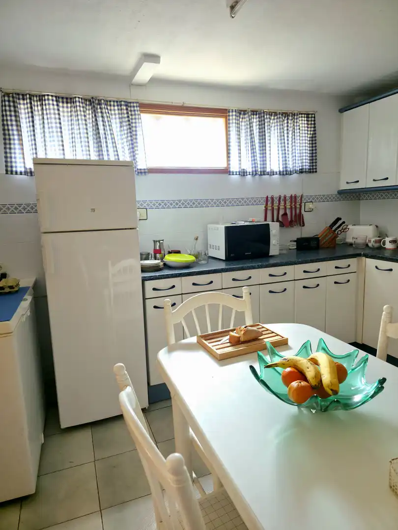 Cuina de Casa o xalet en venda en Pomar de Valdivia amb Calefacció, Jardí privat i Terrassa