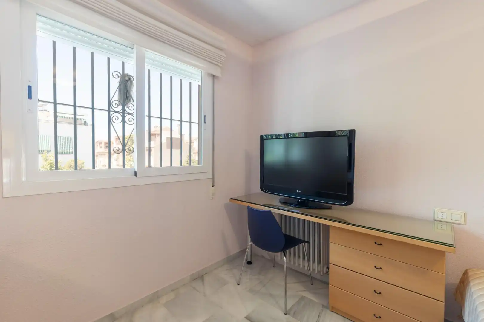 Habitación de Casa o chalet en venta en Granada con Aire acondicionado, Calefacción y Terraza