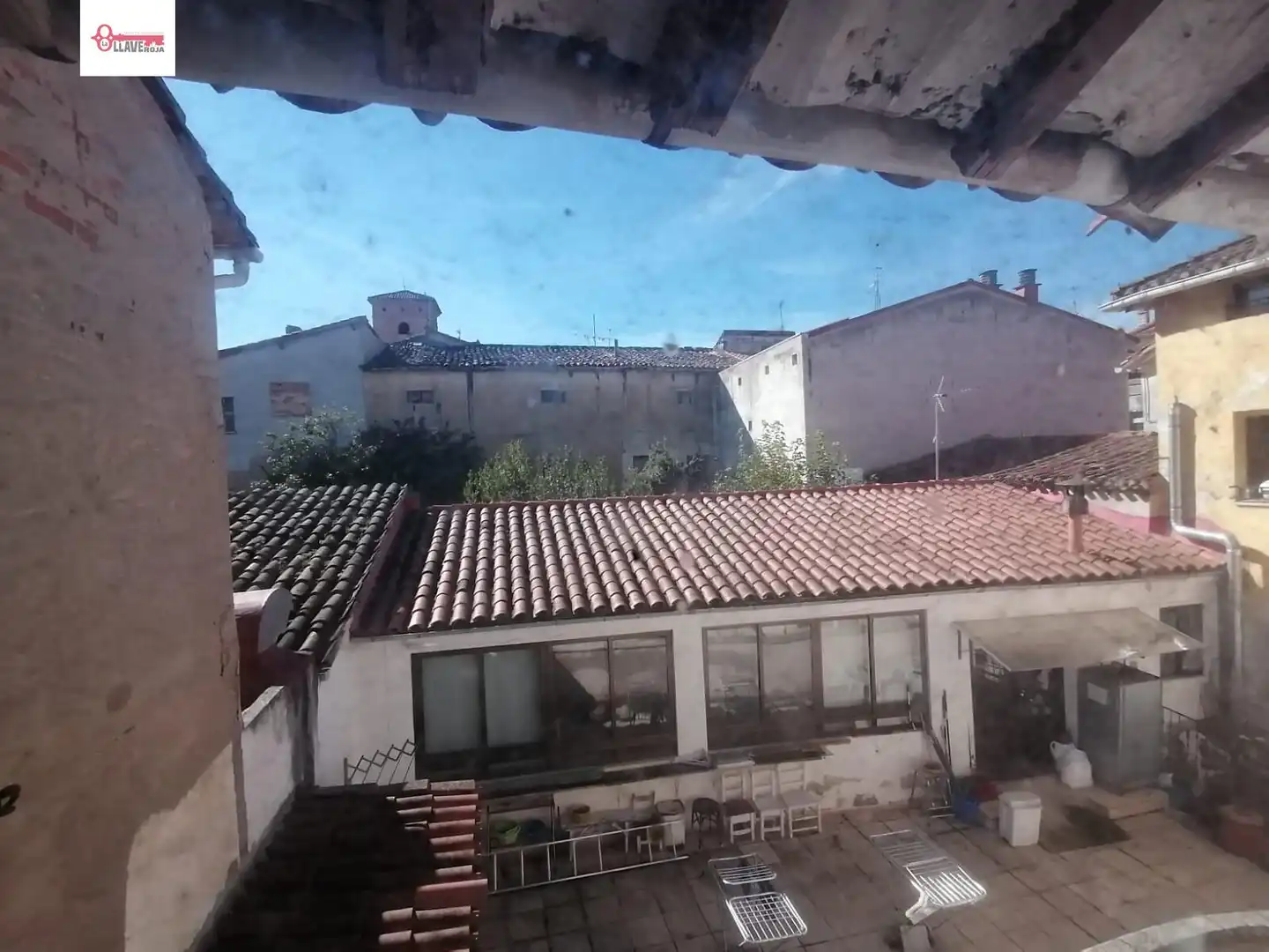 Vista exterior de Edificio en venta en Belorado