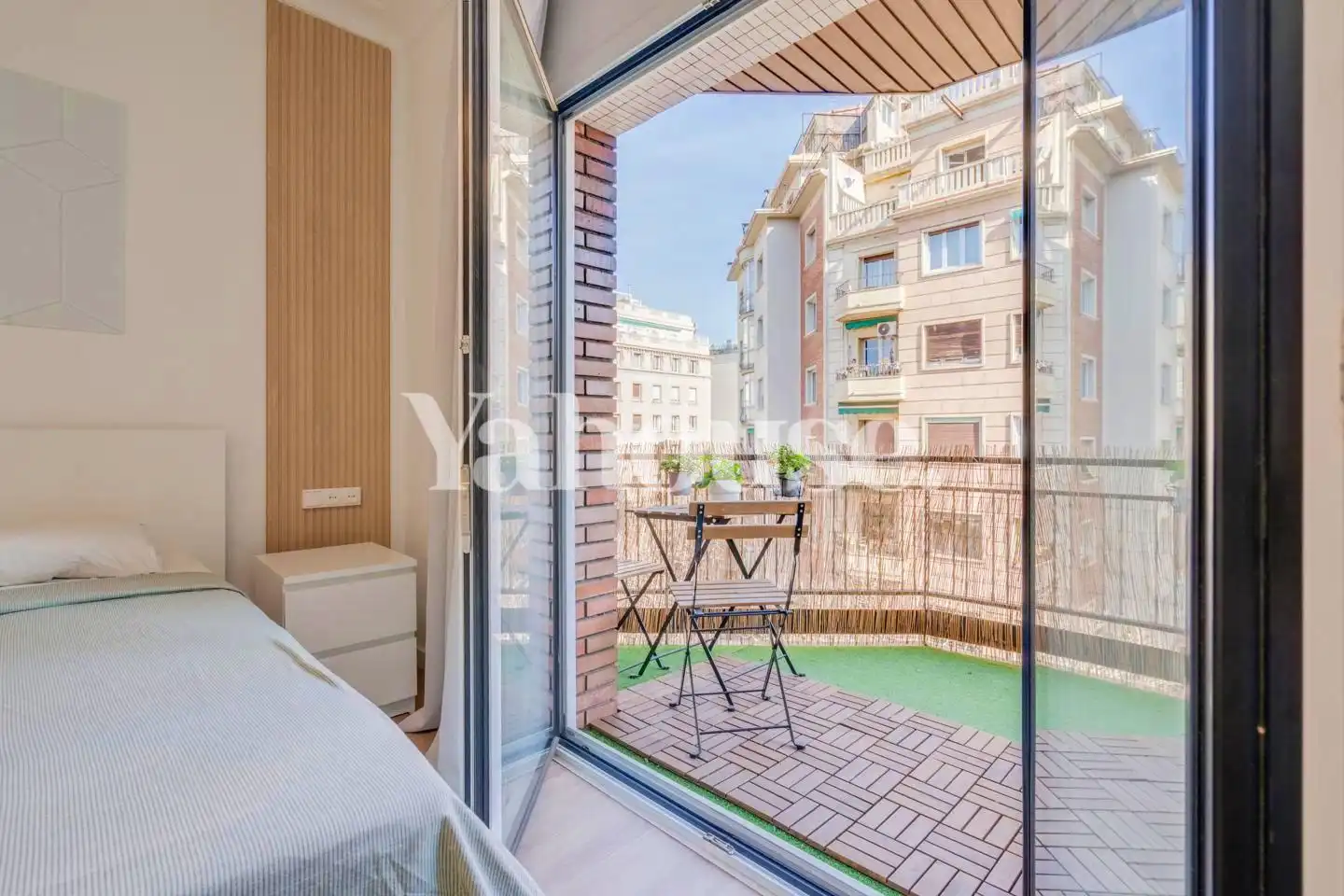 Schlafzimmer von Wohnung zum Verkauf in Barcelona mit Klimaanlage, Heizung und Parkett
