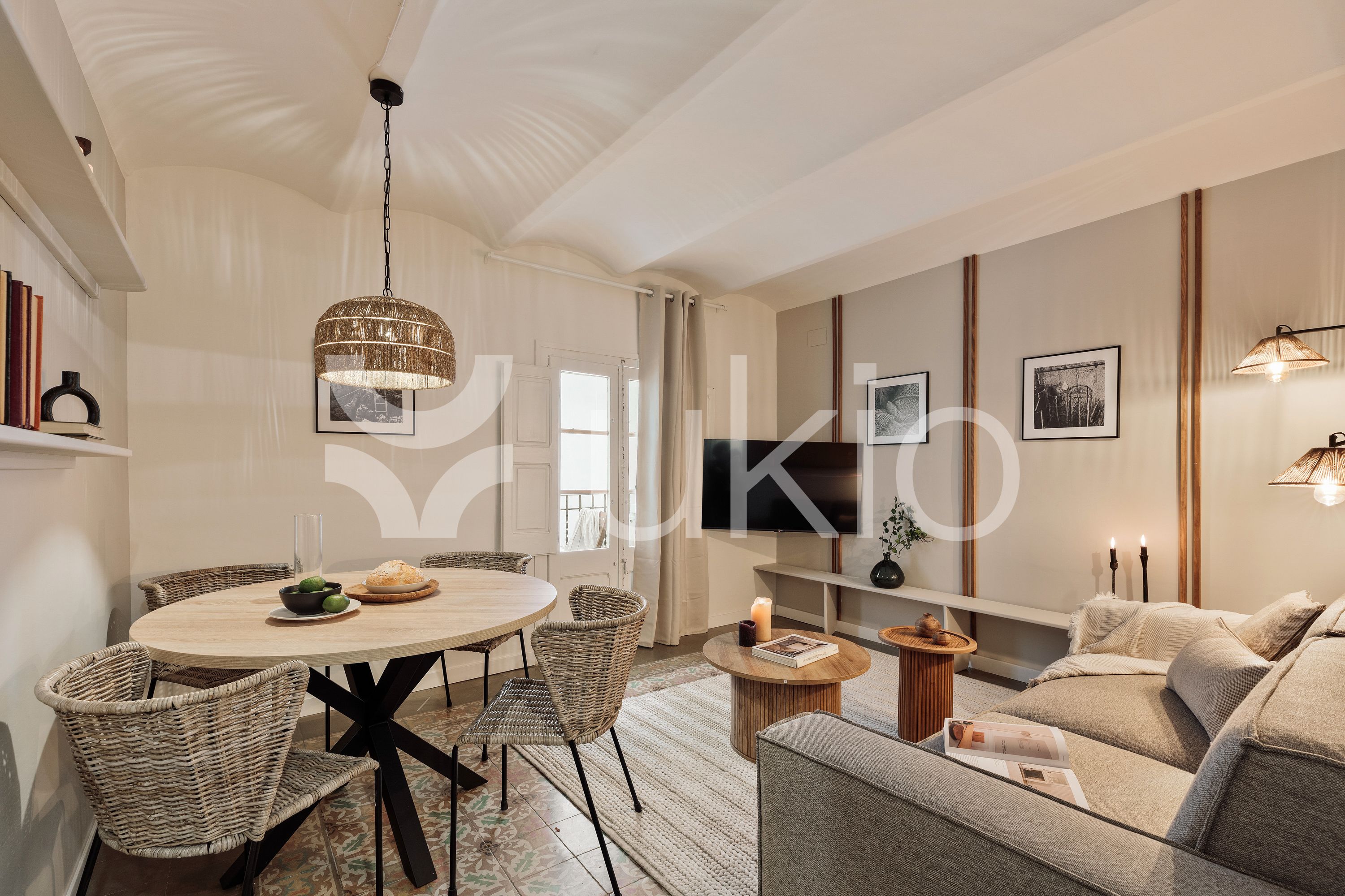 Sala d'estar de Apartament de lloguer en  Barcelona Capital amb Aire condicionat, Calefacció i Moblat